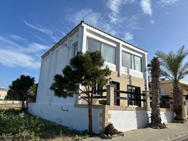Villa Nikitas Konia Екстериор снимка